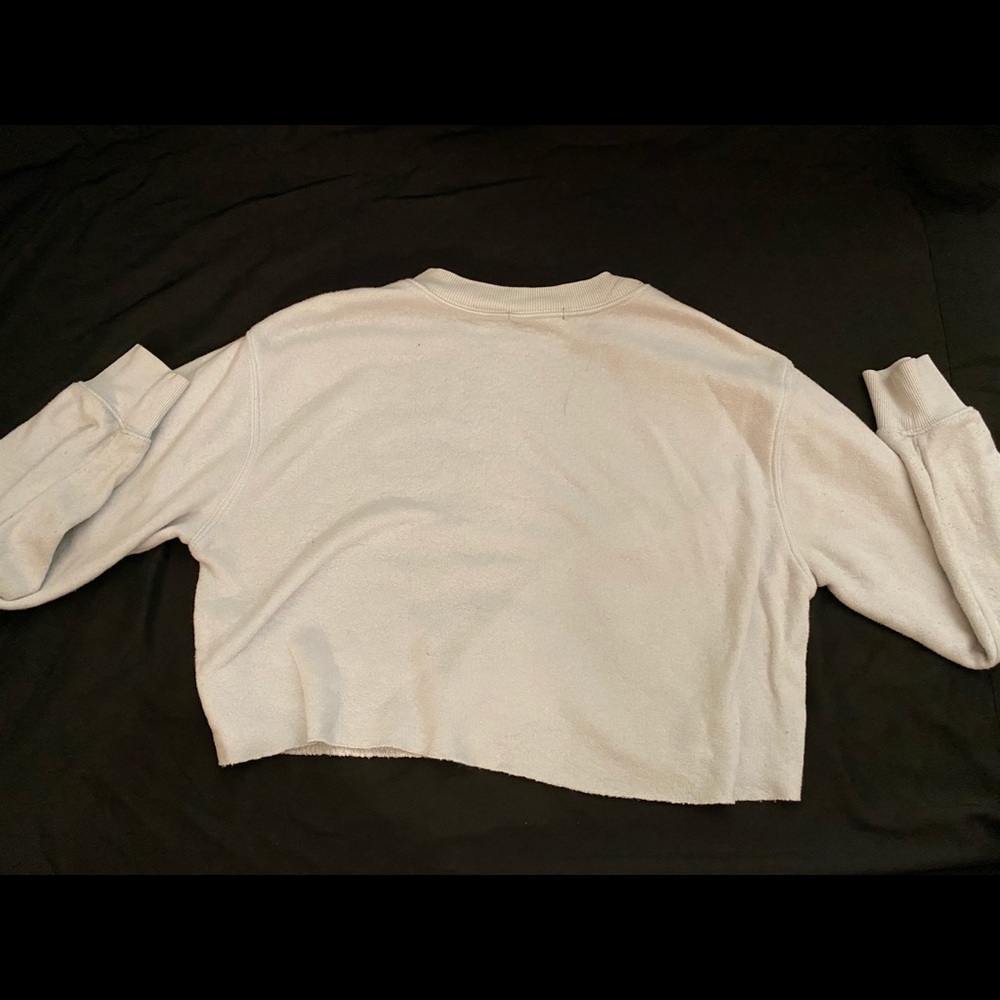 Forever 21 crop sweater - Picture 3 of 11